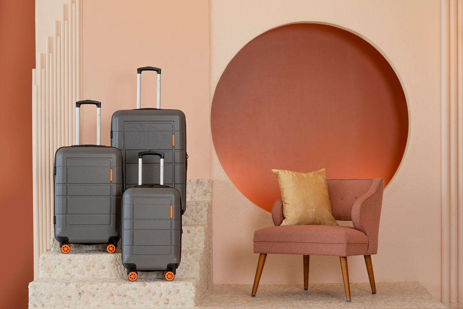Staycation Guest House dan Villa, Mana yang Lebih Baik?